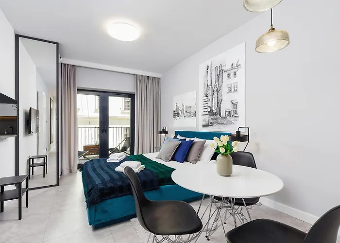Old Town Apartment With Balcony - Rajska 3 Street